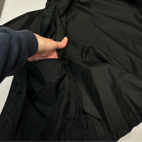 Vintage Disney Winnie the Pooh Adult Windbreaker Rain Jacket Sz M Hood Zip Y2k - Picture 7 of 15